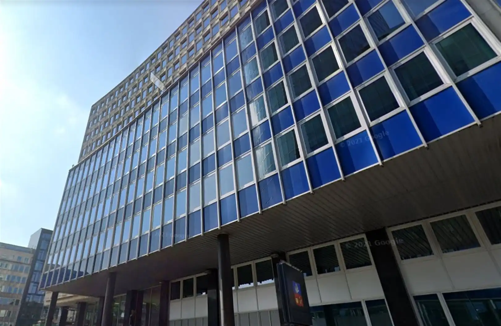 ASTRONOMIE 1: kantoren vanaf 1.200m² foto {{pictureIndex}}