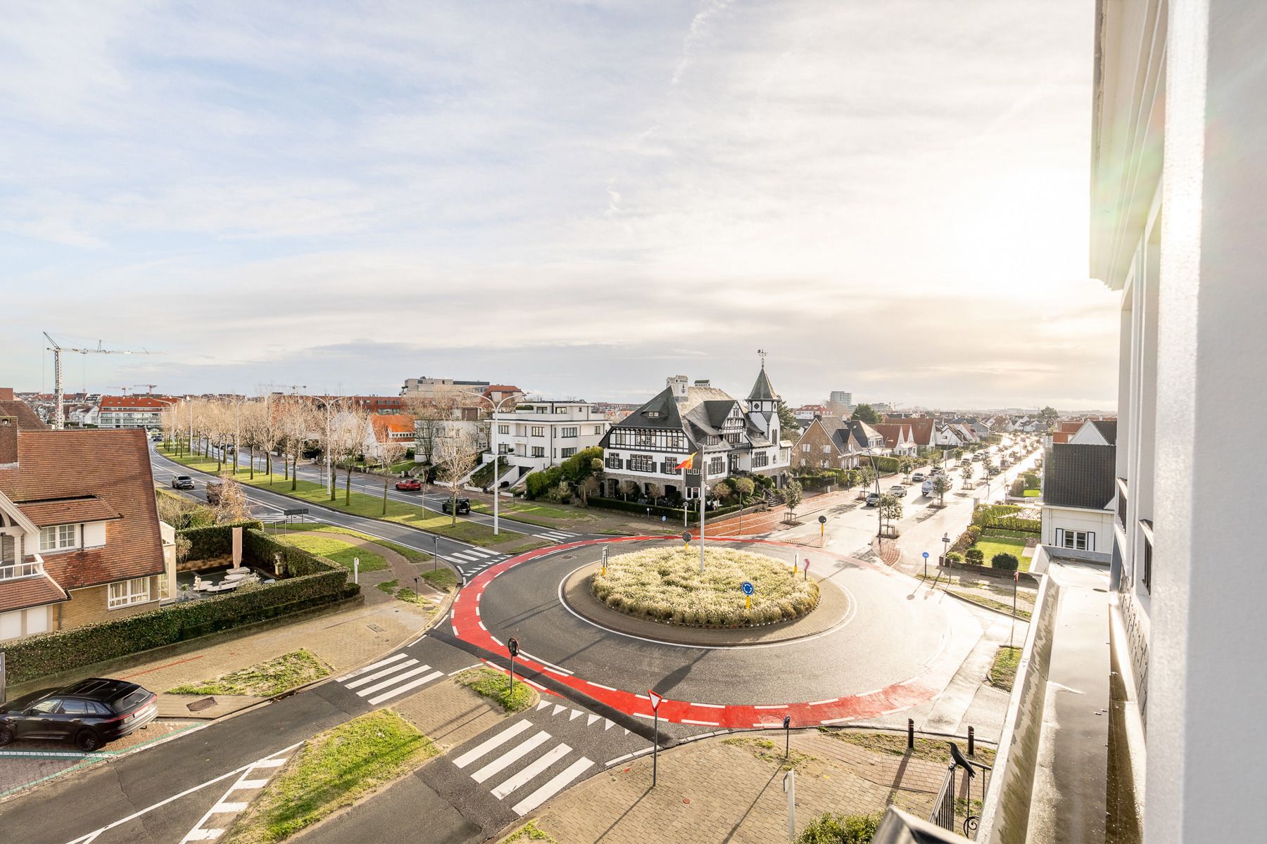 Hoofdfoto van de publicatie: Hoekappartement met open zichten op topligging