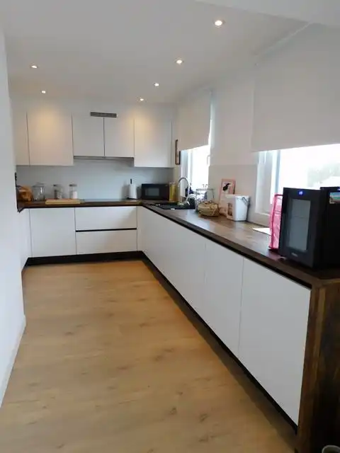 Volledig gerenoveerd appartement met groot terras foto 8