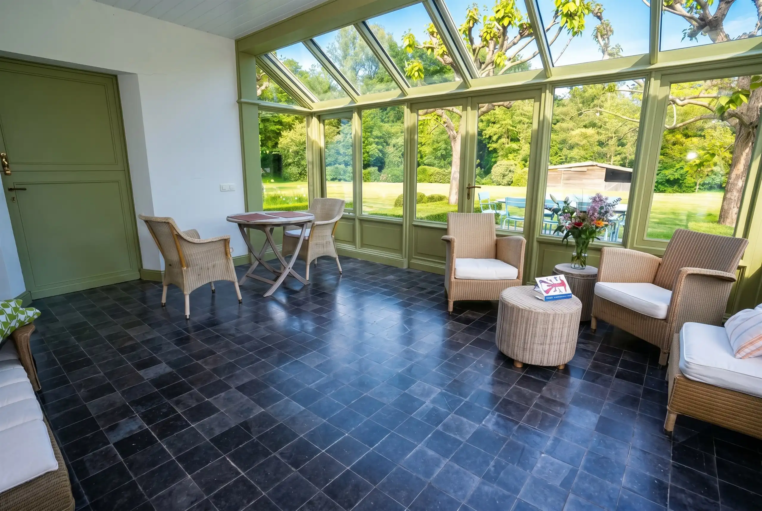 Zeldzaam landhuis op een exclusief domein van 2,4 Ha! foto 16