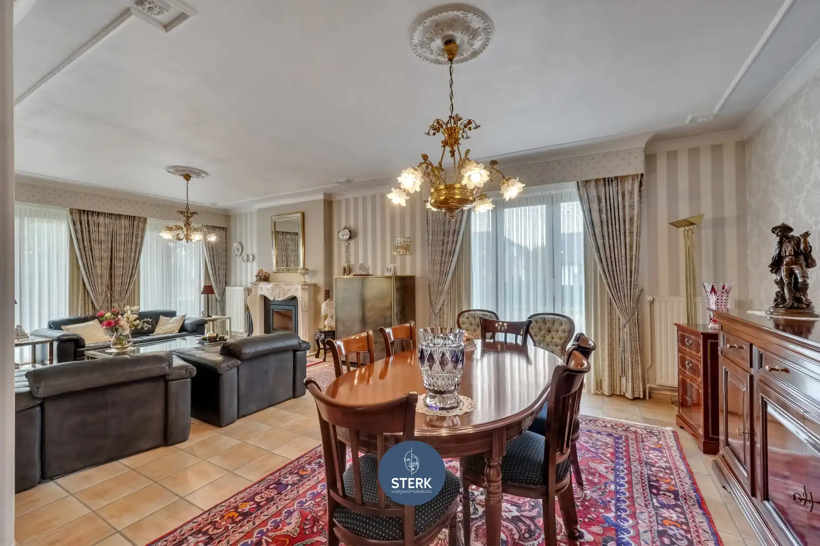 VRIJSTAANDE WONING MET EEN PRACHTIGE TUIN OP EEN GELIEFDE LOCATIE TE LANAKEN ! foto 7