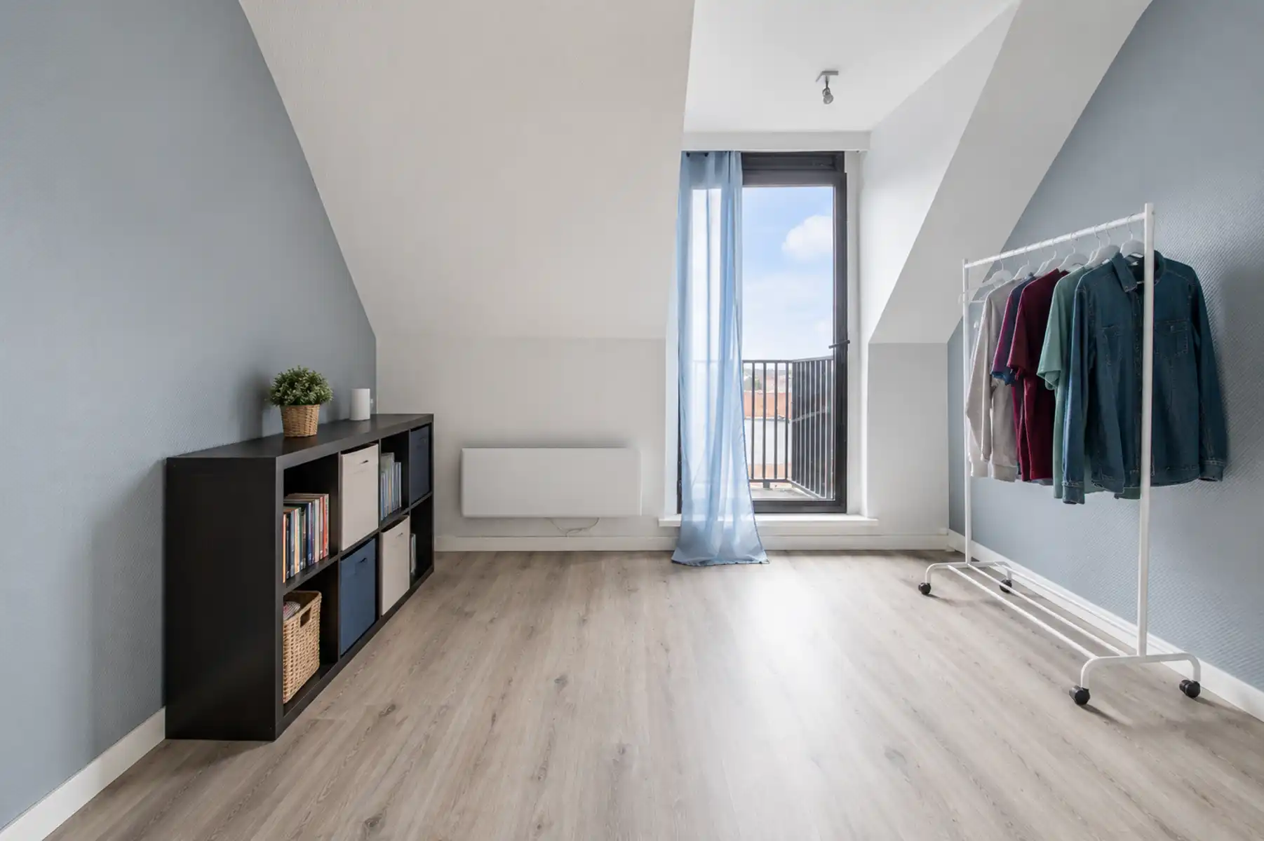 Instapklaar appartement aan de markt in Zele foto 8
