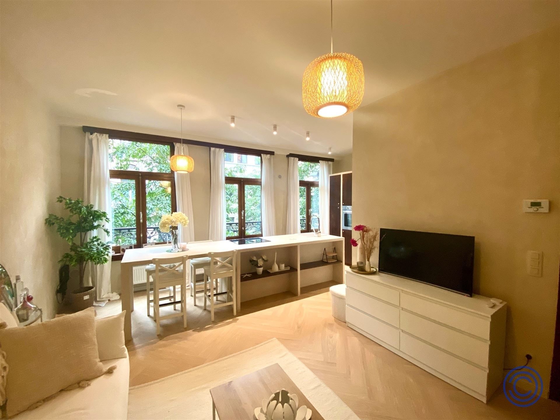 Prachtig gerenoveerd appartement op top ligging!  foto 3