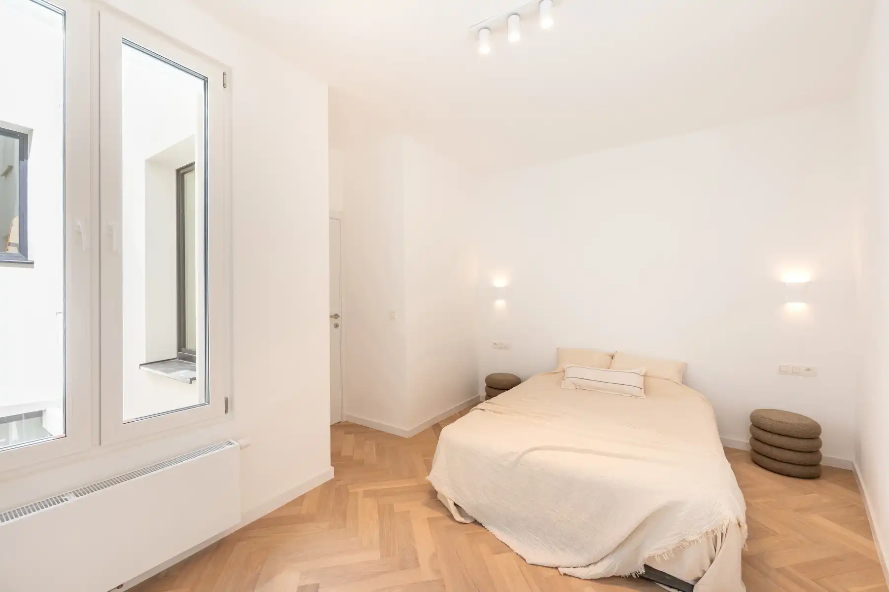 Appartement vol authentieke charme nabij de Dageraadplaats foto 11