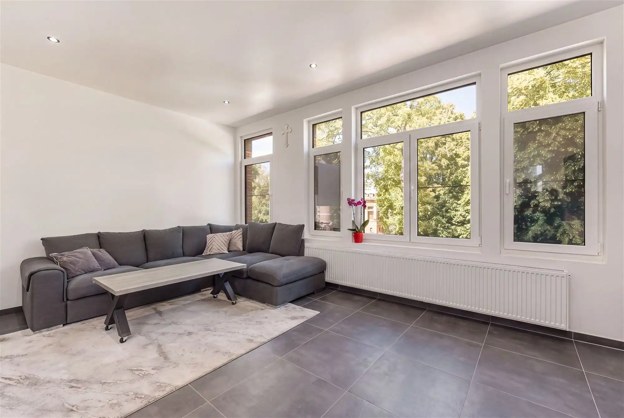 Triplex appartement met handelspand op gunstige locatie foto 6