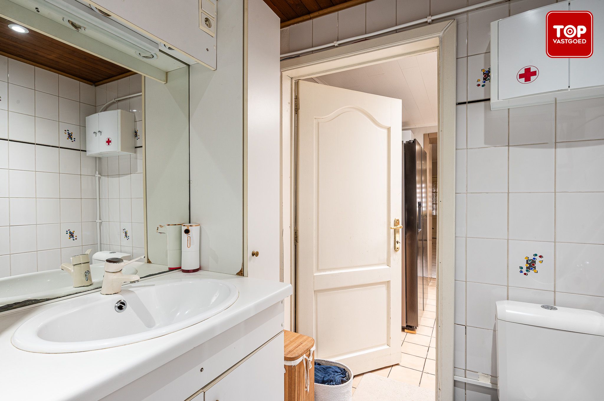 Instapklare woning met 4 slaapkamers op gunstige locatie. foto 8