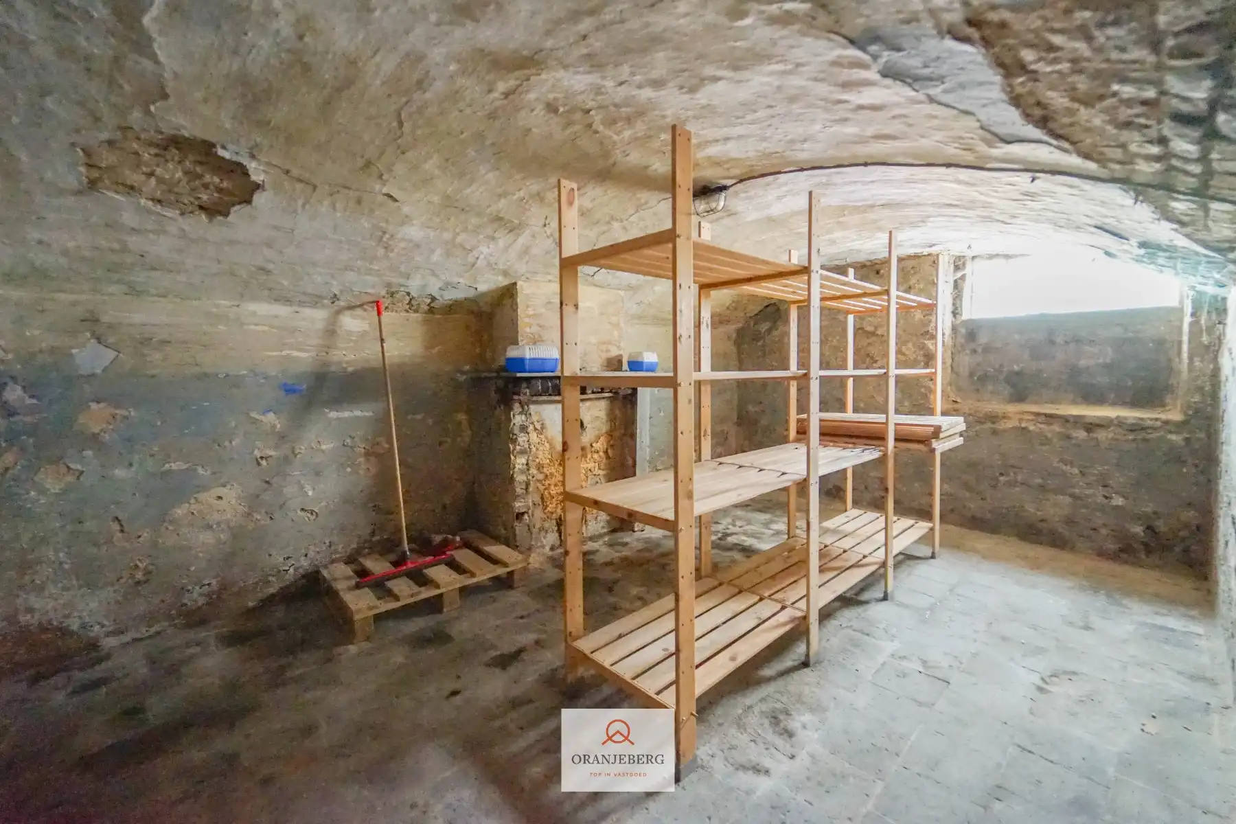 HOEKhandelspand bij Sint-Jacobskerk foto 18