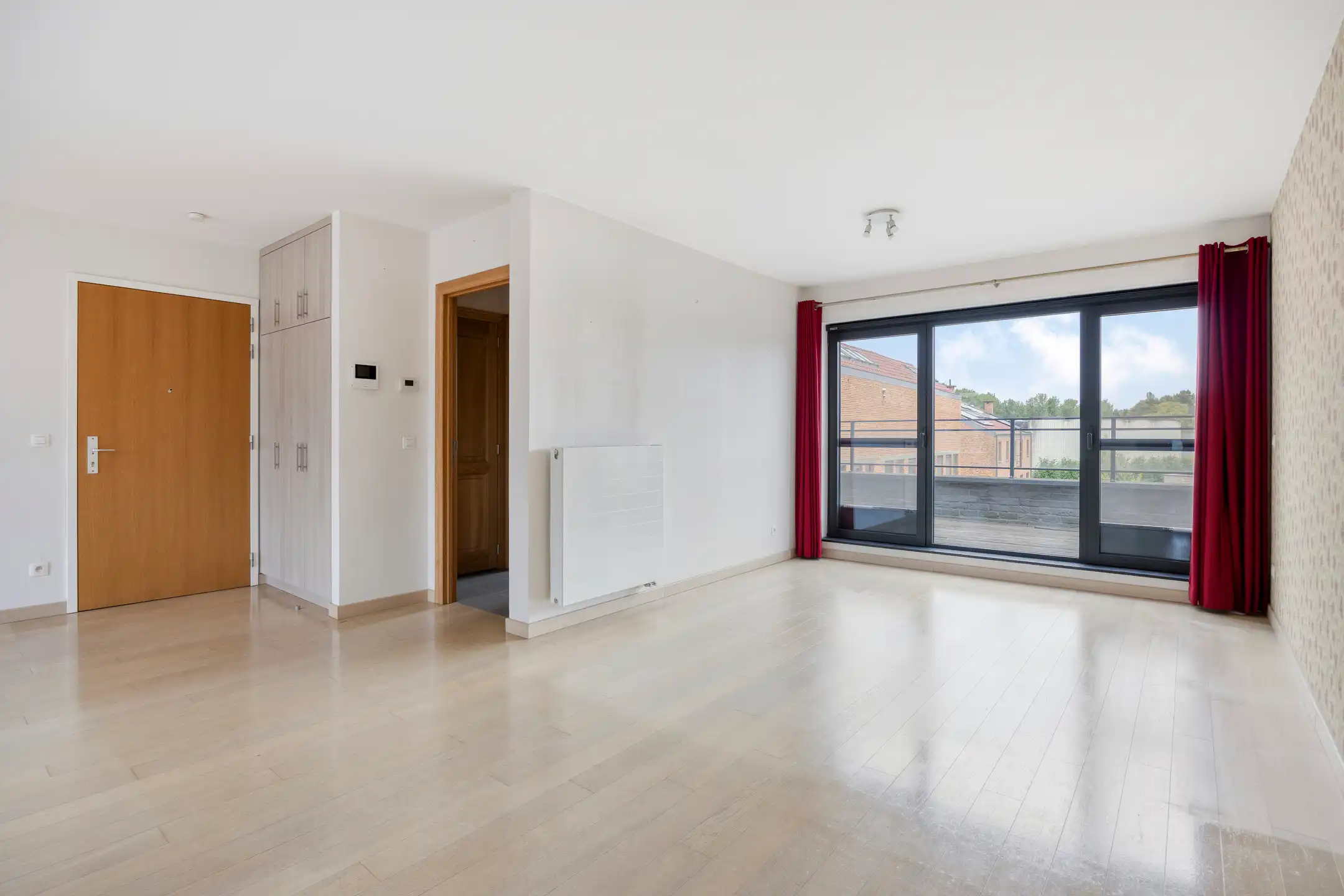 Zeer ruim appartement met 2 slaapkamers & prachtig terras foto 5