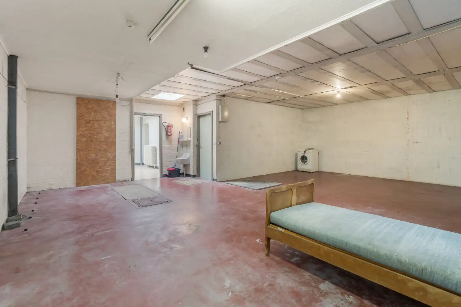 Handelswoning met opslagruimte (112,60m2) in centrum Ardooie! foto 10