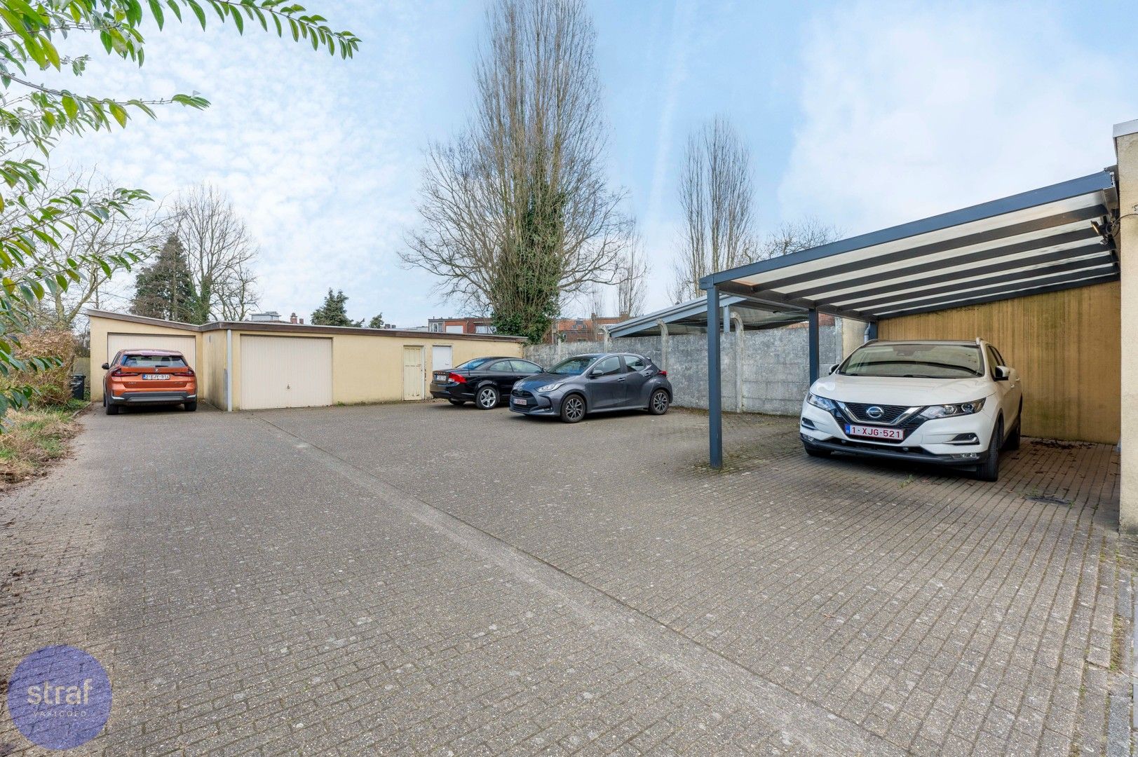 Handelspand + 6 garages foto 12