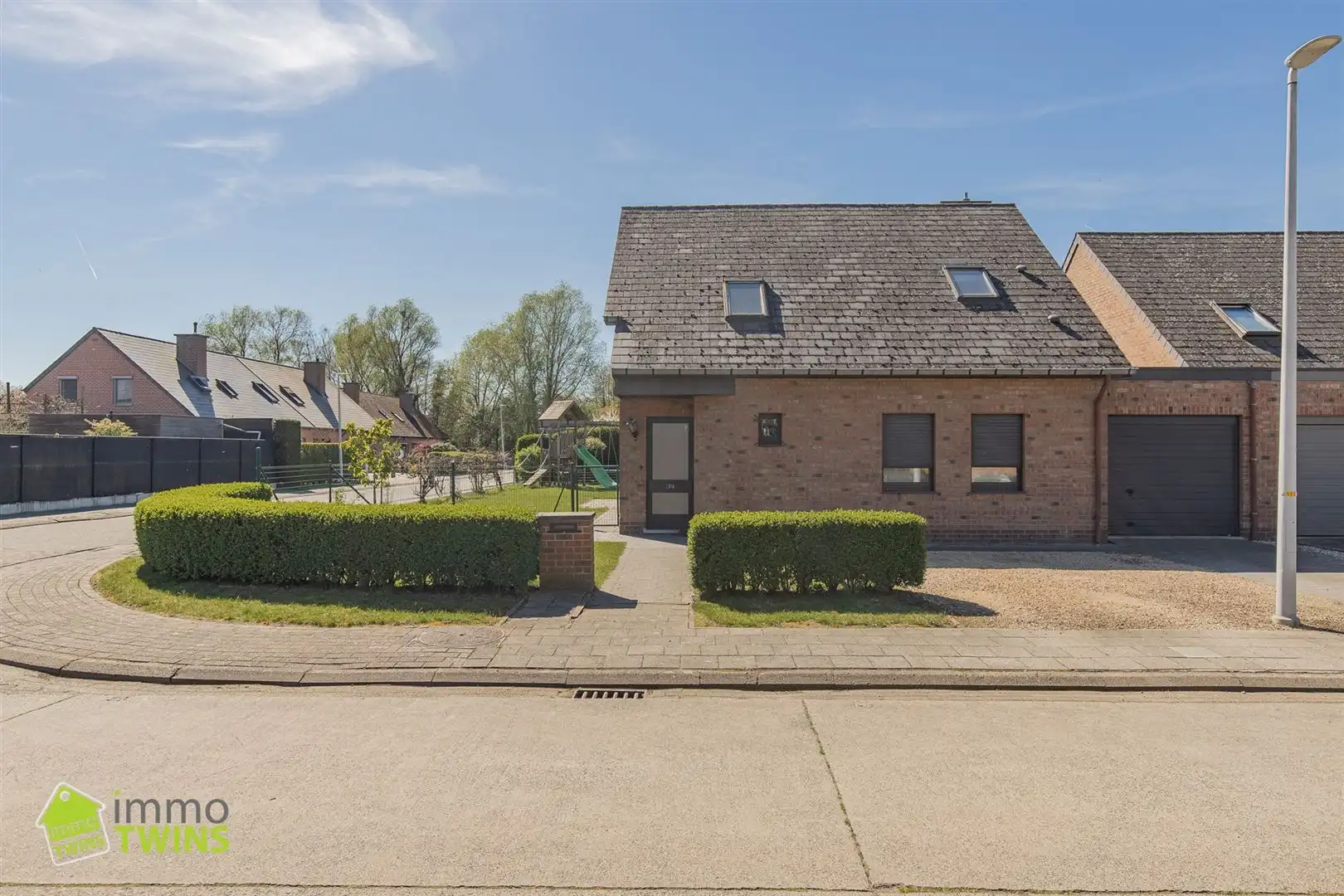 HOB met 3slp in Grembergen foto {{pictureIndex}}