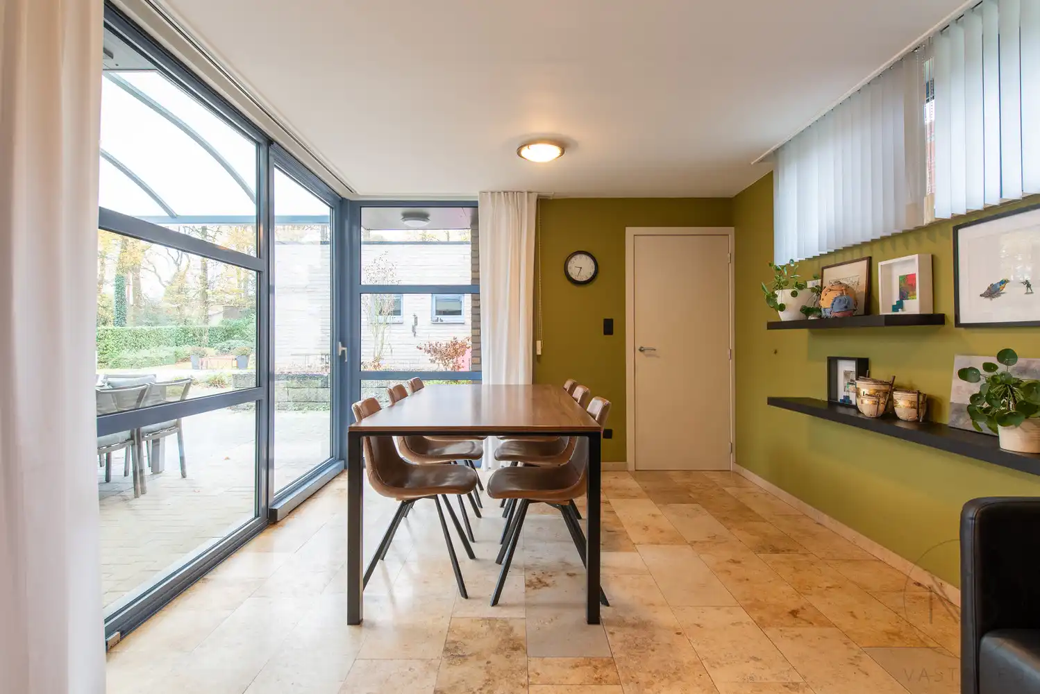 Moderne villa  met zwembad op toplocatie in Genk - instapklaar en future-proof foto 25