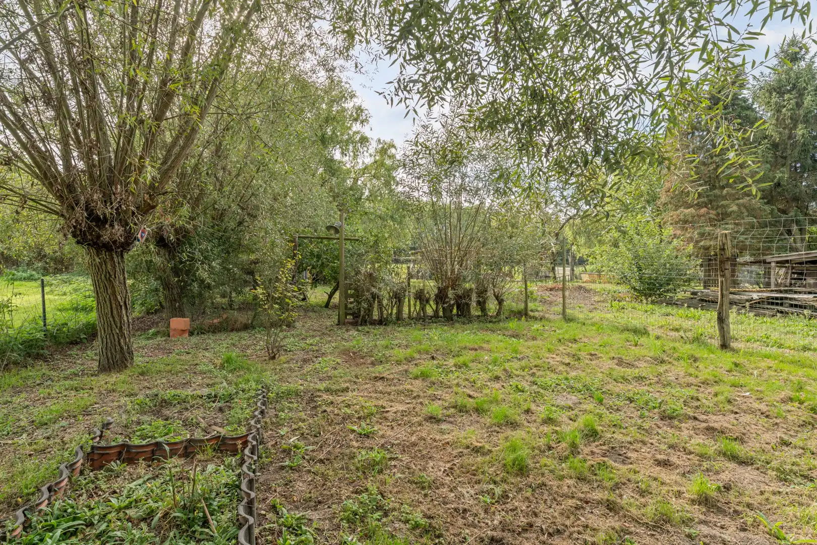 Ruime woning met 4 slaapkamers en grote tuin in Kuringen foto 39