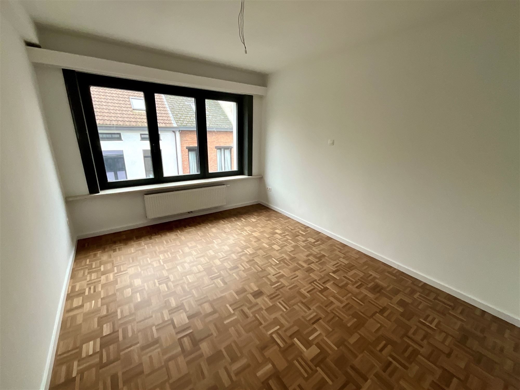 Prachtig gerenoveerd appartement met 2 slaapkamers en wintertuin vlakbij station Mechelen foto 9