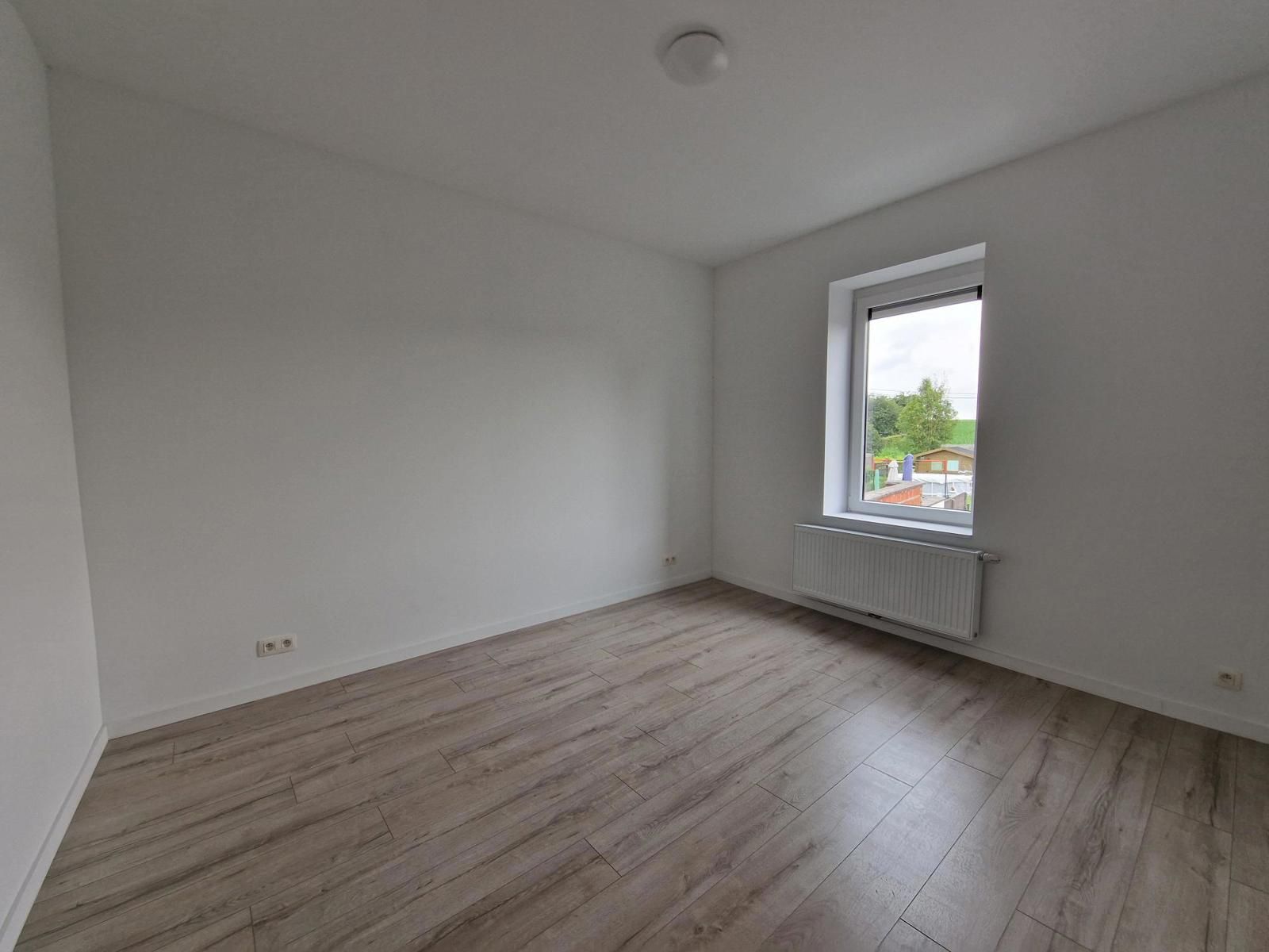 Volledig gerenoveerde woning 3 slpks te Attenhoven (Landen) foto 17