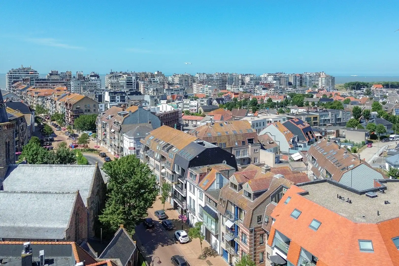 Instapklaar en gemeubeld 1-slaapkamerappartement met terras in hartje Wenduine foto 16