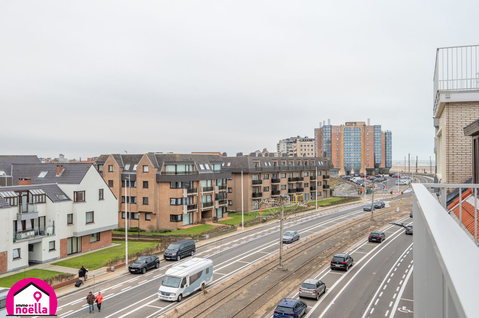 RUIM APPARTEMENT TE KOOP MET PANORAMISCH ZICHT OVER OOSTENDE foto 1