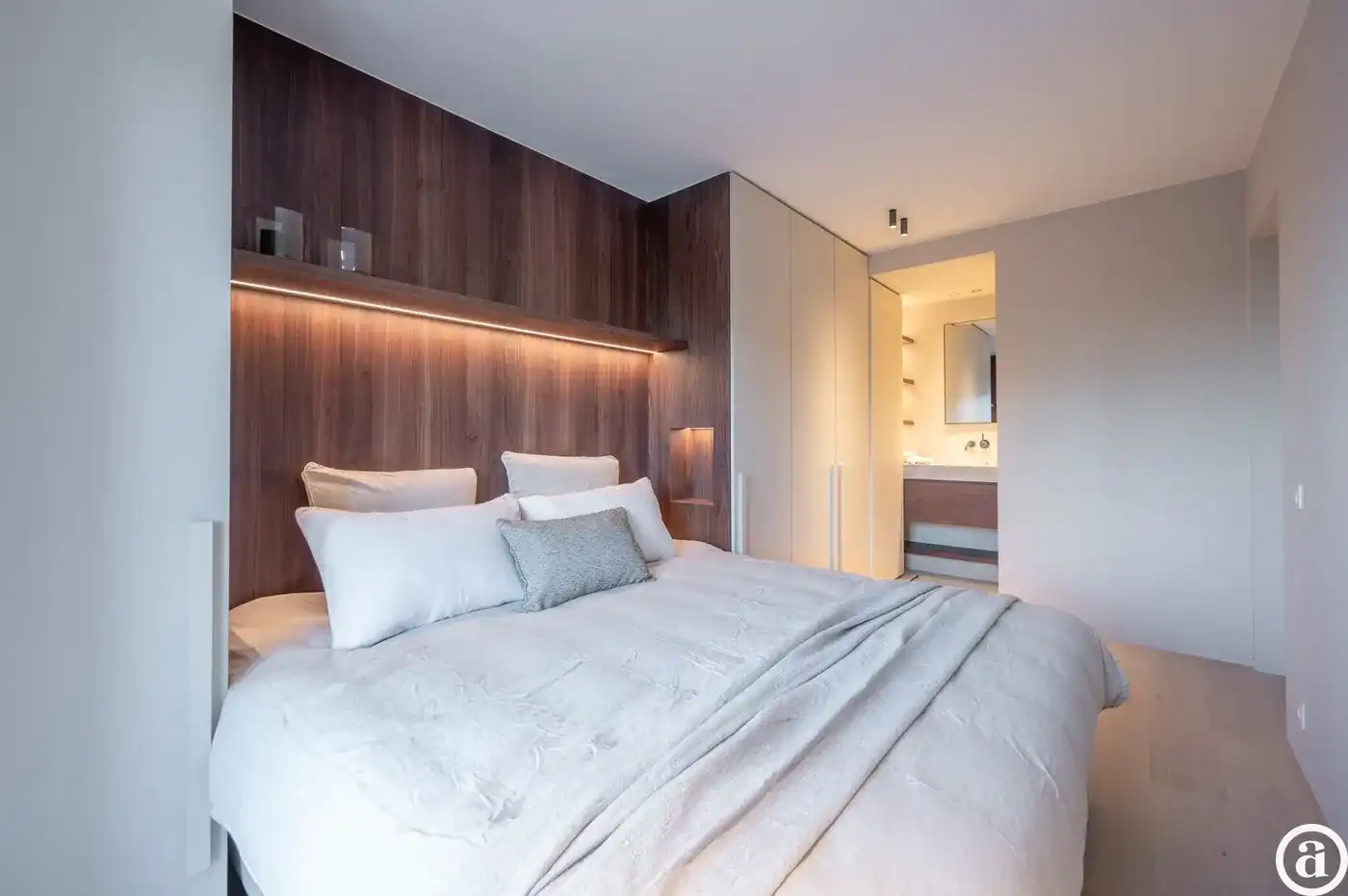 Uitzonderlijk appartement op de Zeedijk-Het Zoute (3 slpk). foto 21