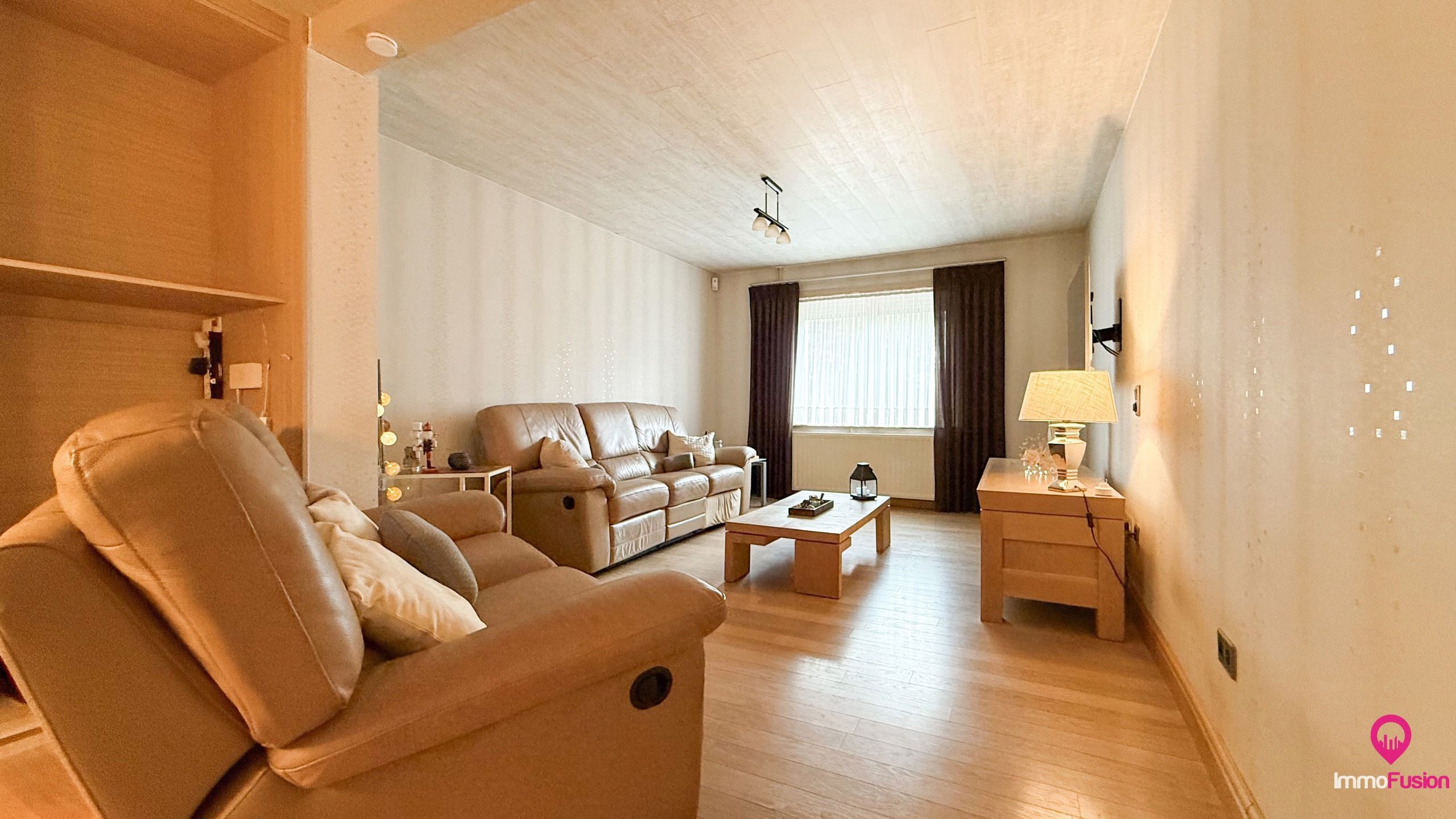 Charmante halfopen bebouwing met mooi perceel van ca 10are! foto 4