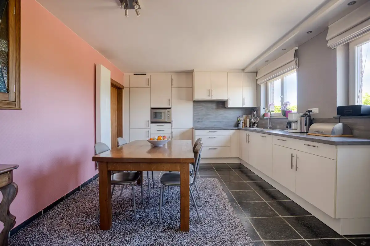 Instapklare woning met drie slaapkamers in een doodlopende straat foto 6