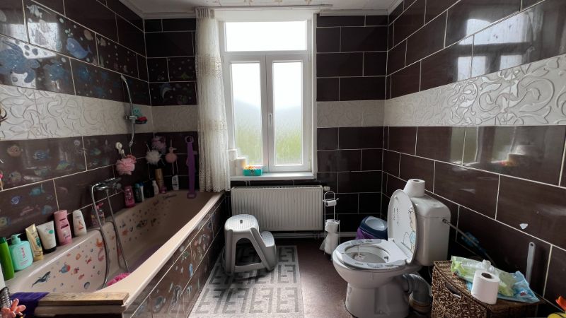RUIME STADSWONING MET AANGENAME KOER foto 13