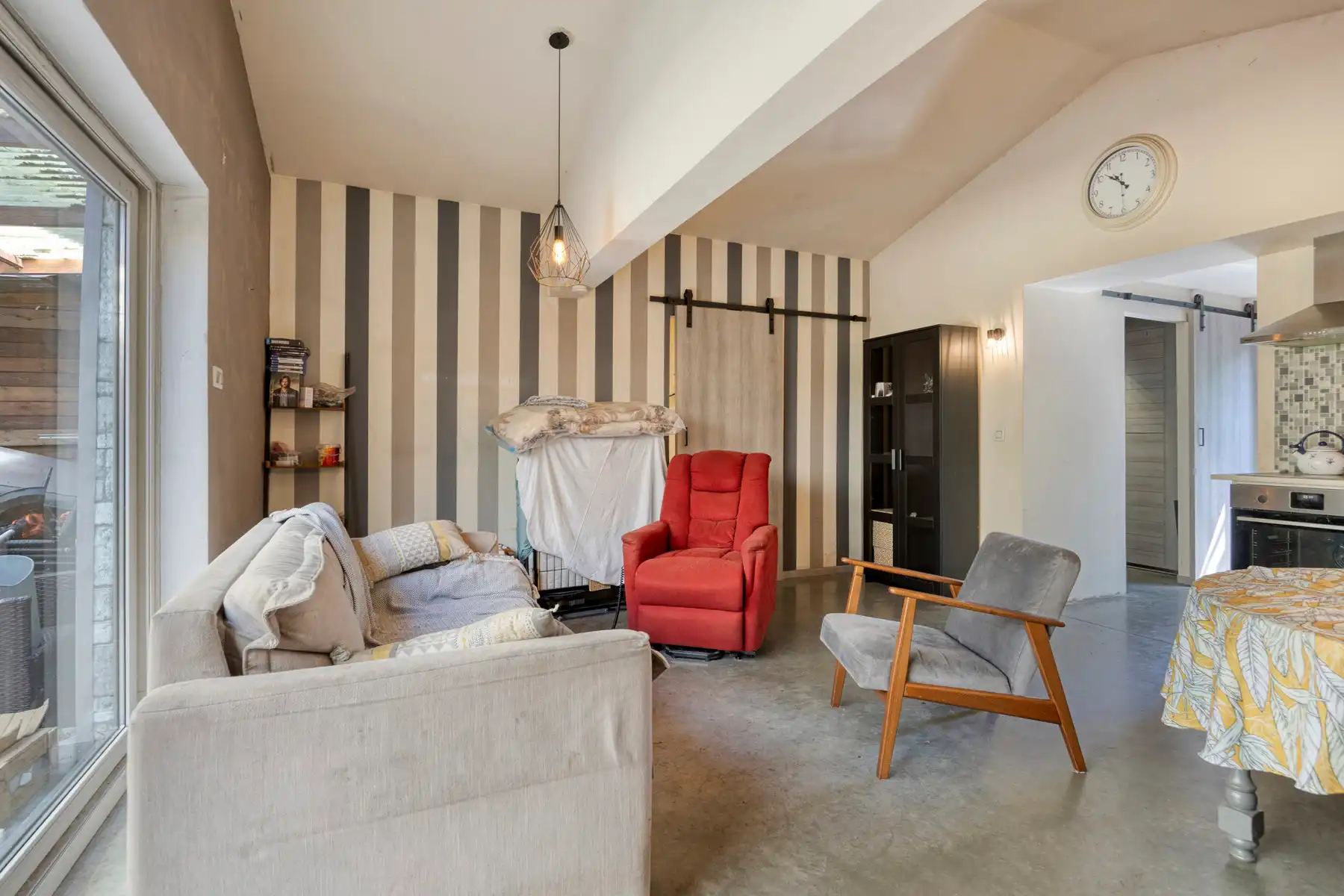 Veelzijdige halfopen bebouwing met woonstudio in de tuin foto 26