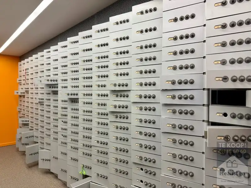 Instapklaar handelsgelijkvloers Te Huur en Te Koop foto 4