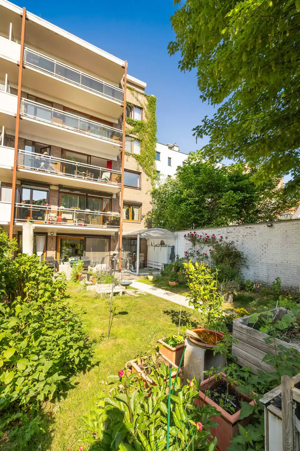 LIJFRENTE - Appartement met 1 slaapkamer + prachtige tuin foto 8