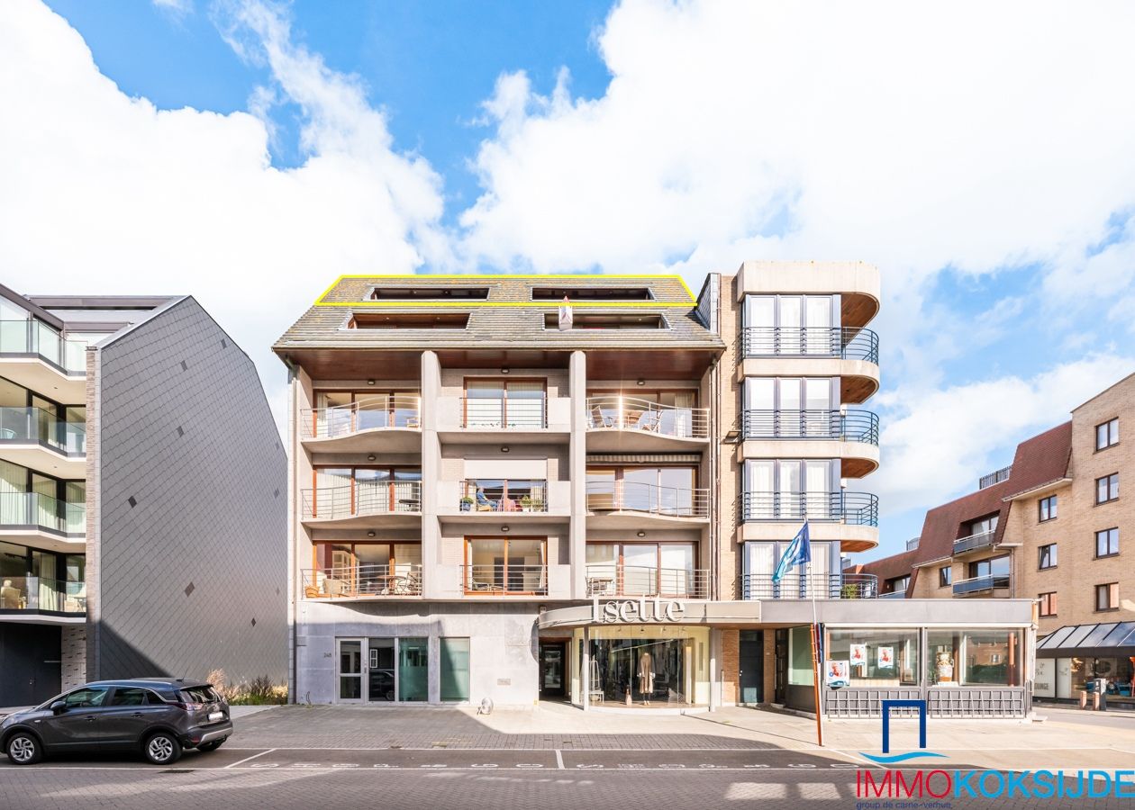 Ruim penthouse met 3 slaapkamers en 2 terrassen in de Strandlaan foto 3