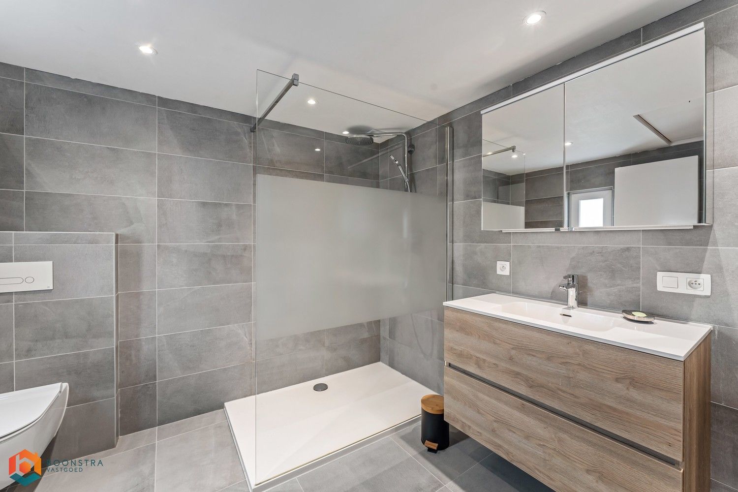 Energiezuinige woning met 2 slpkrs te SKW foto 9
