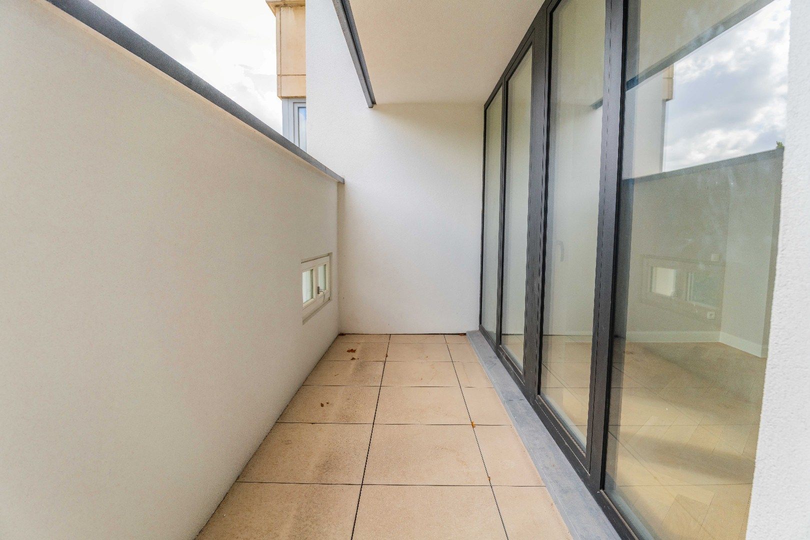 Prachtig gerenoveerd appartement met ruim terras foto 14