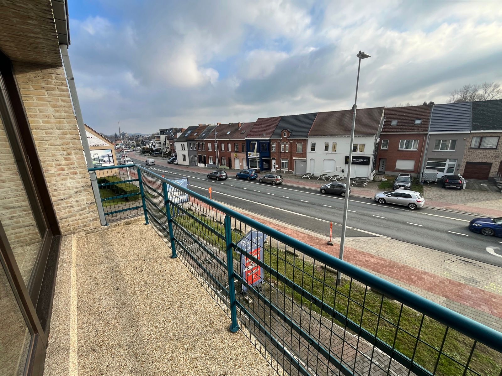 App. met 2 slpk, 2 terrassen en garagebox nabij centrum foto 6