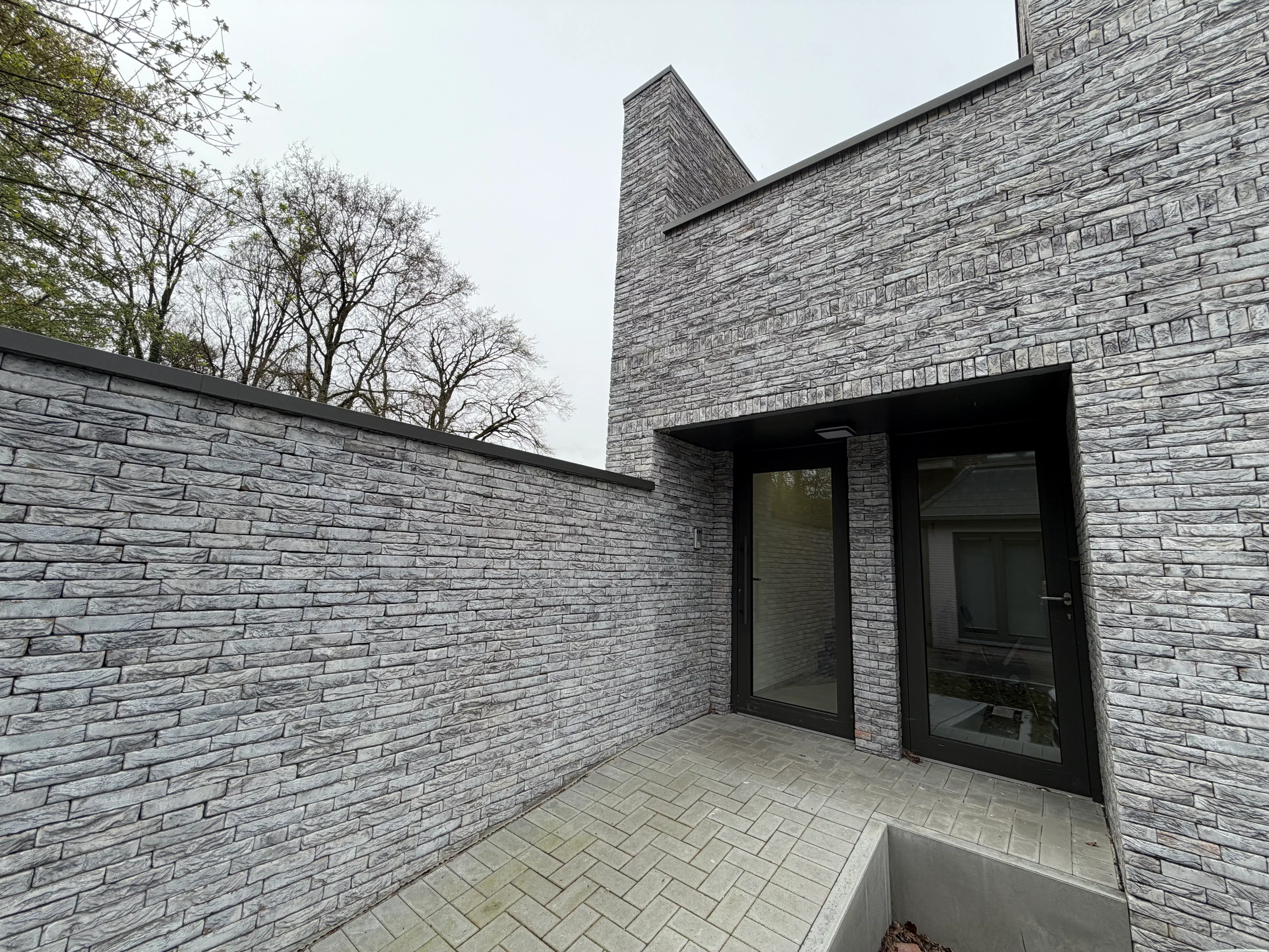 Genk, Weg Naar As 220 bus 12:  Nieuwbouw duplexappartement met 2 slaapkamers, terras, fietsenstalling en een autostaanplaats. foto 12