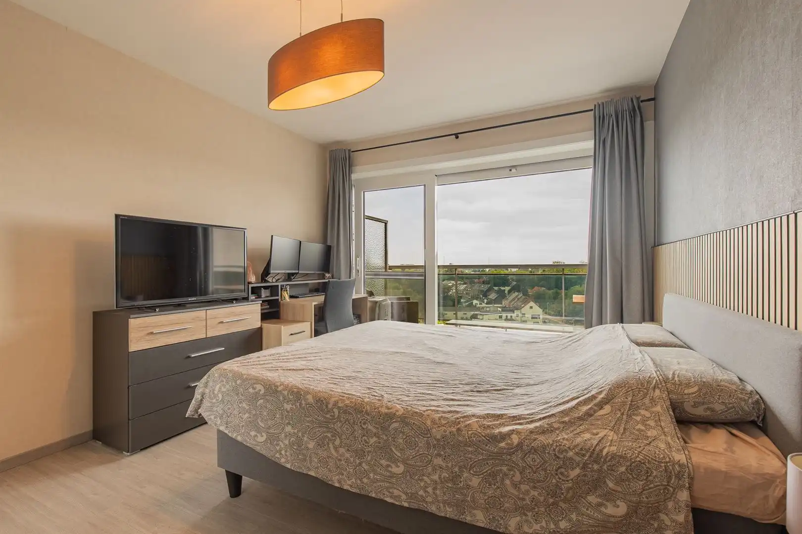 Instapklaar gerenoveerd 1-slaapkamerappartement met prachtig uitzicht op de Brusselse Forten foto 17