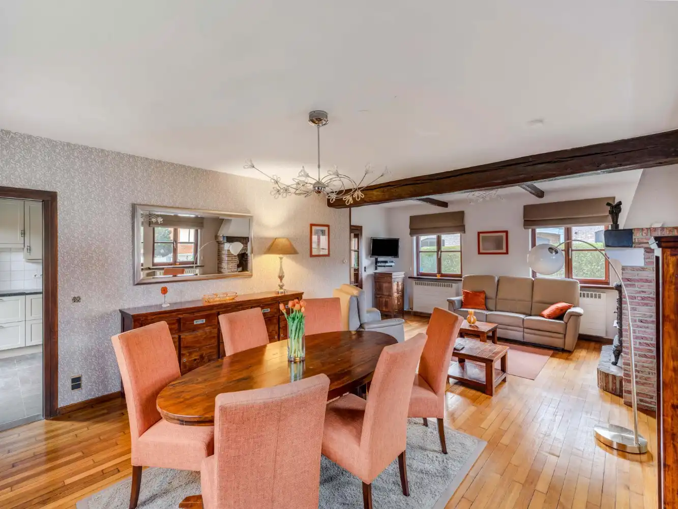 Toffe open bebouwing met 3 à 4 slpk., dubbele garage en tuin foto 9