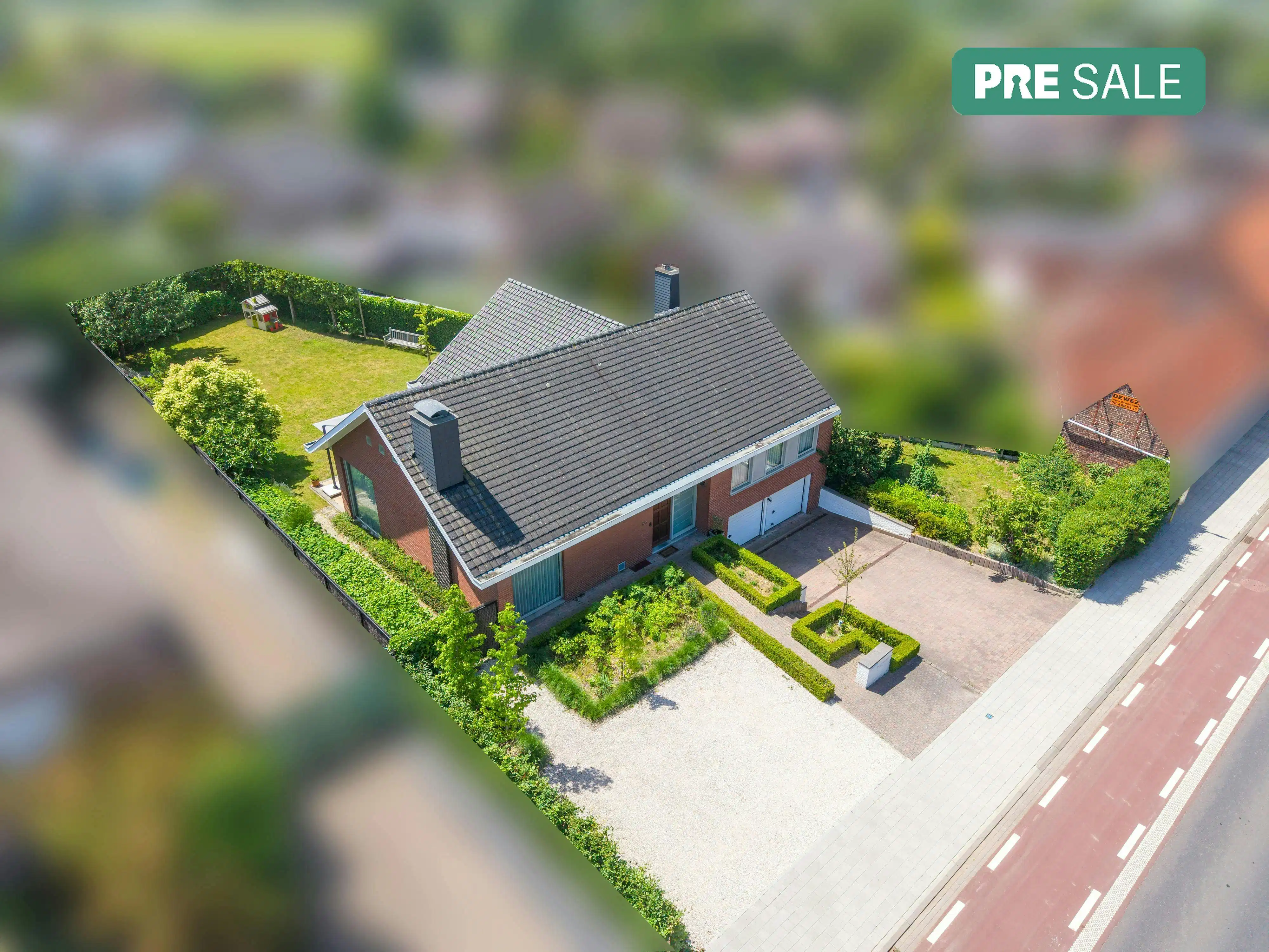 Hoofdfoto van de publicatie: Vrijstaand huis met 4 kamers te koop in Deerlijk