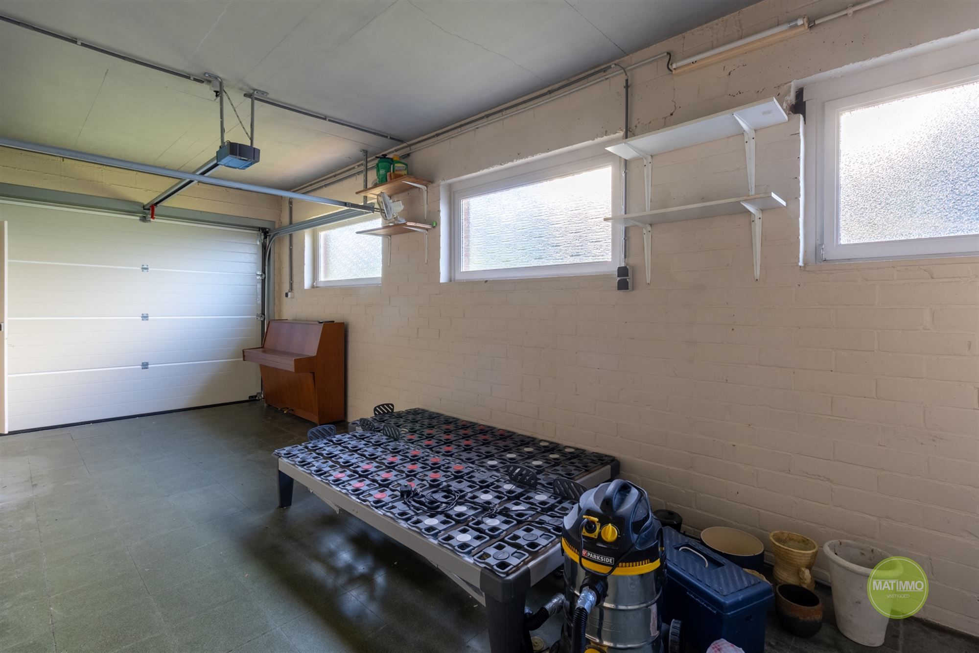 Ruime gezinswoning met 4 slaapkamers in Mol foto 20