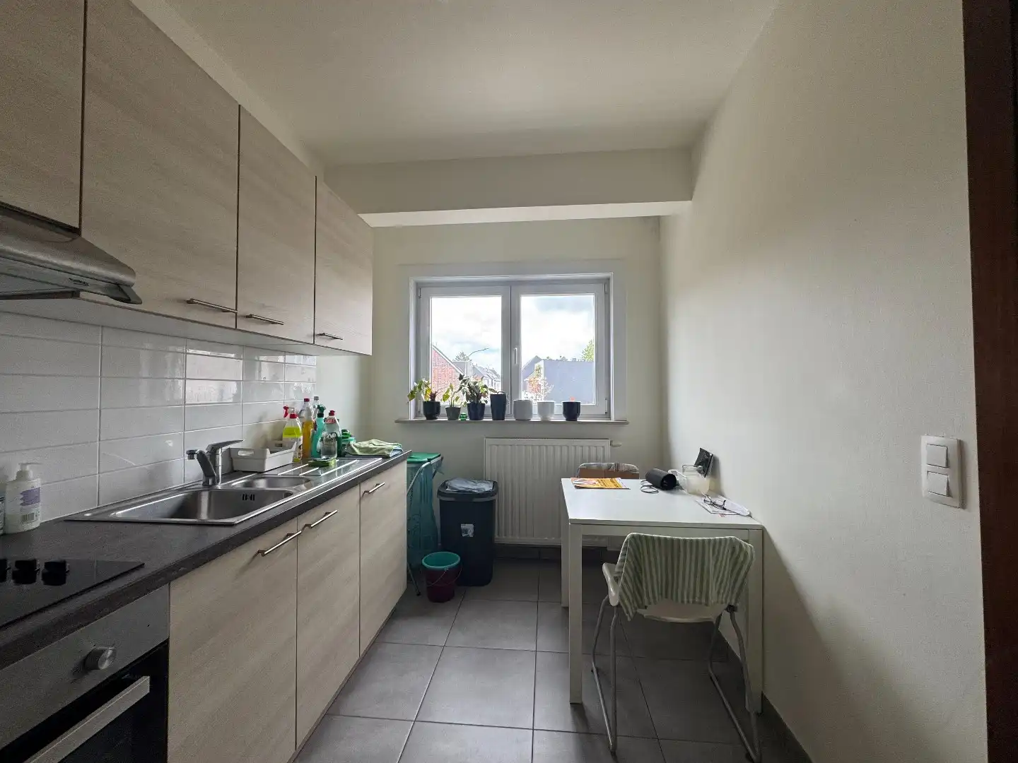 Appartement 2 slpk INCLUSIEF garage en berging - vlak bij het station van Merchtem foto 7