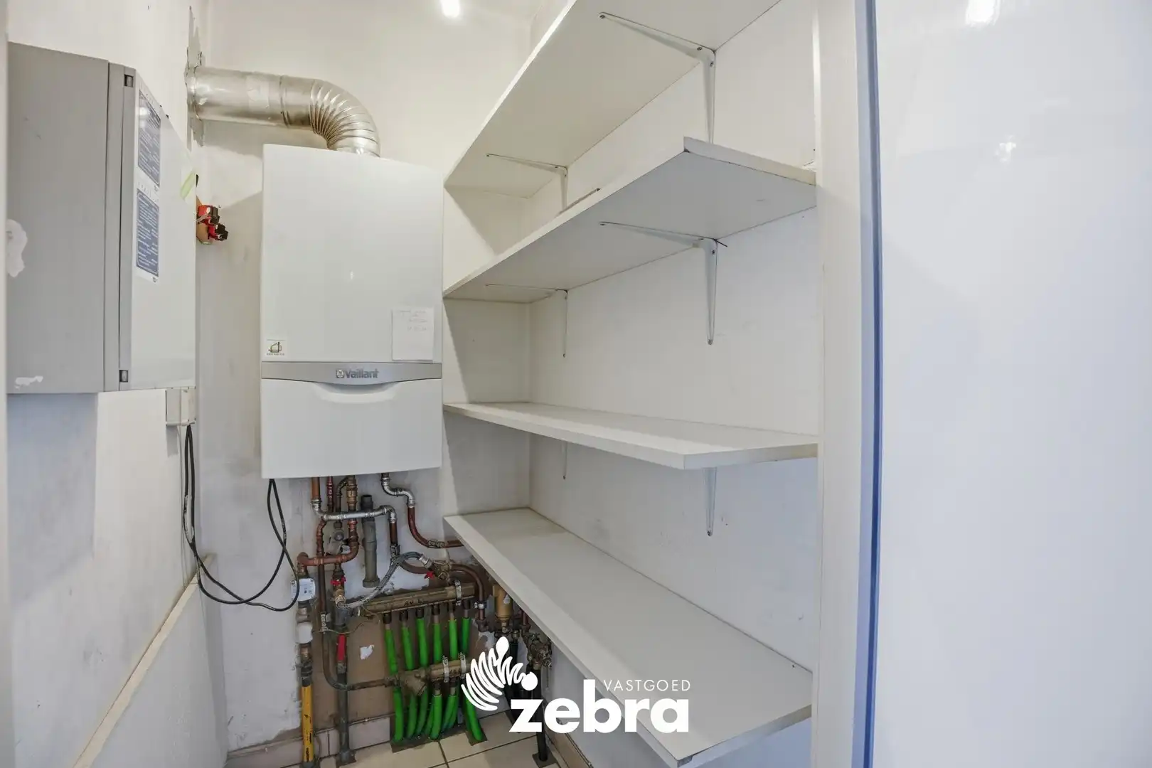 Appartement met 2 slpk en 2 terrassen in hartje Roeselare! foto 8