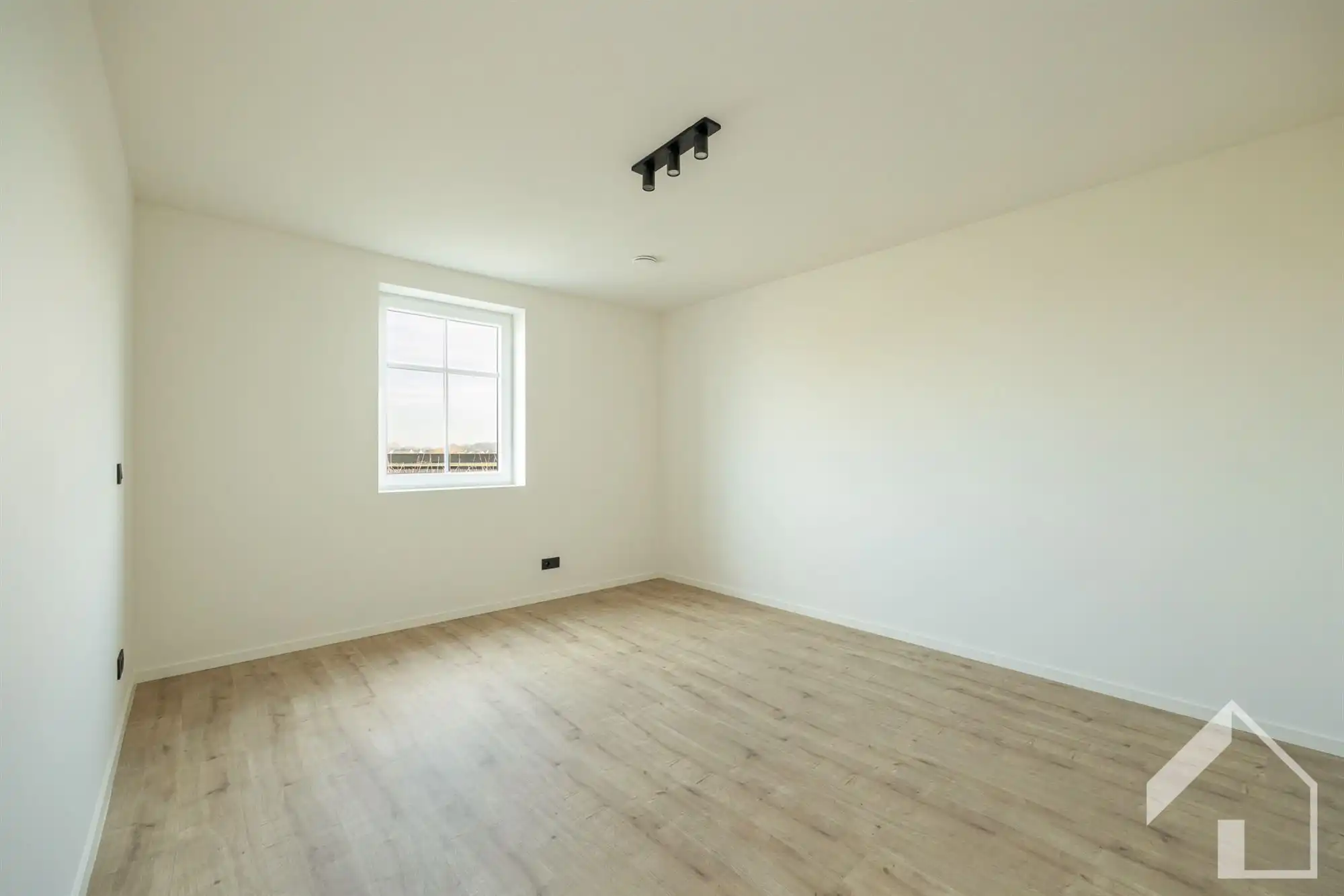 Prachtige nieuwbouwwoning (BEN) voorzien van alle comfort foto 8