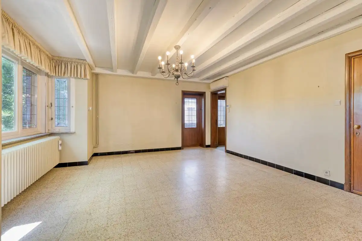 Karaktervolle gezinswoning op 1524m² te koop in Bissegem! foto 5