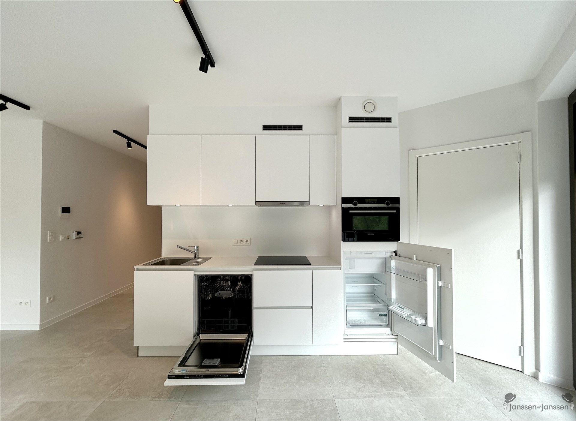 Service flat met 1 slaapkamer foto 9