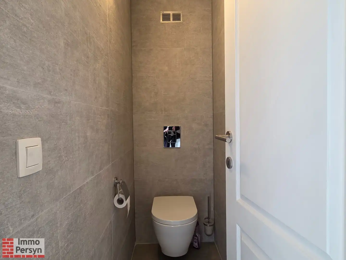 Ruime gerenoveerde triplex te Begijnendijk foto 16