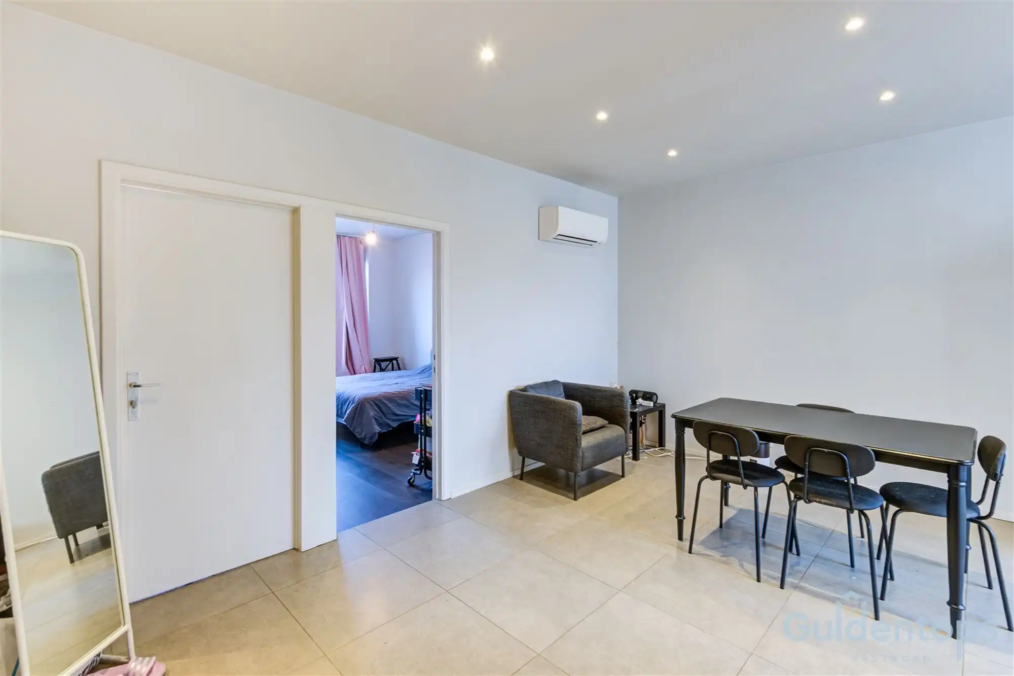 Knap gebouw bestaande uit 2 appartementen én magazijn foto 21