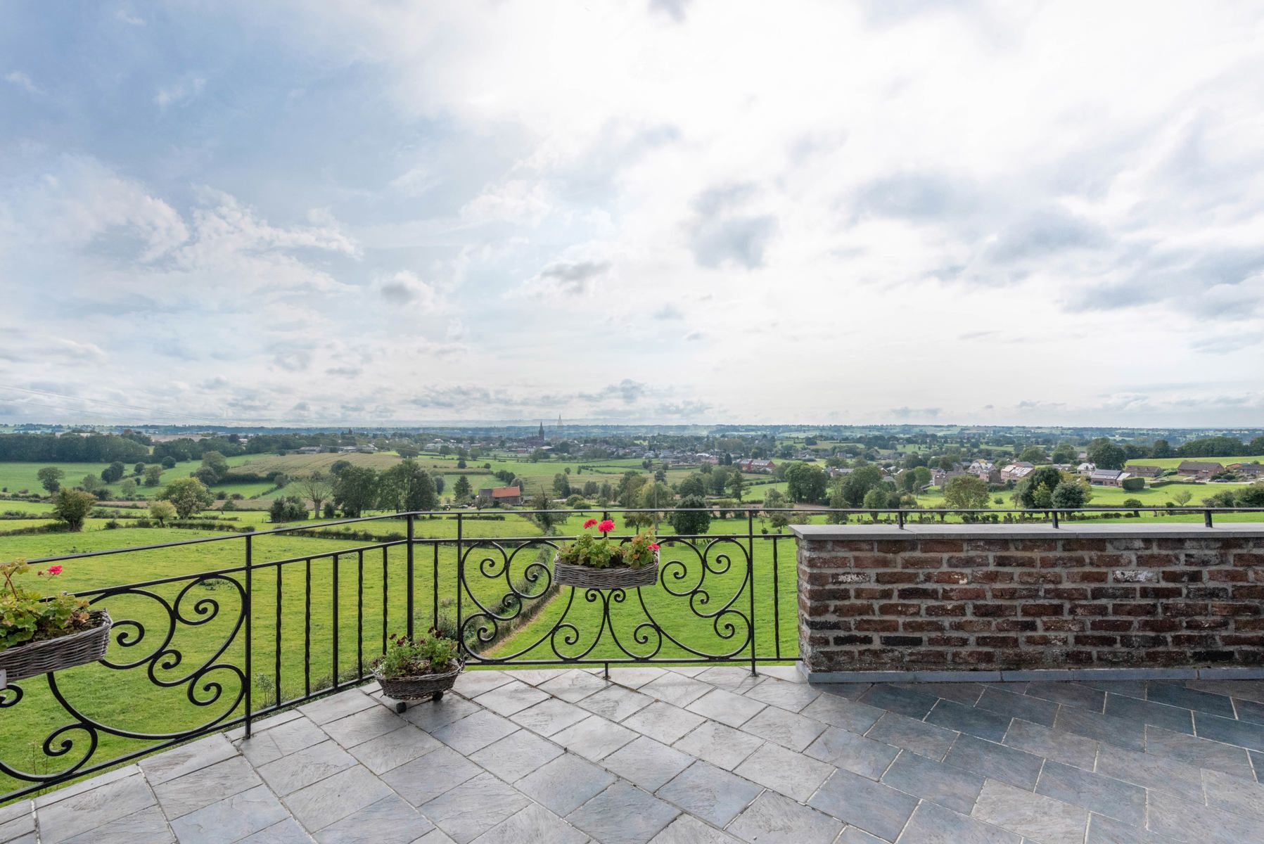 Uitzonderlijke villa met uniek uitzicht te Aubel foto 2