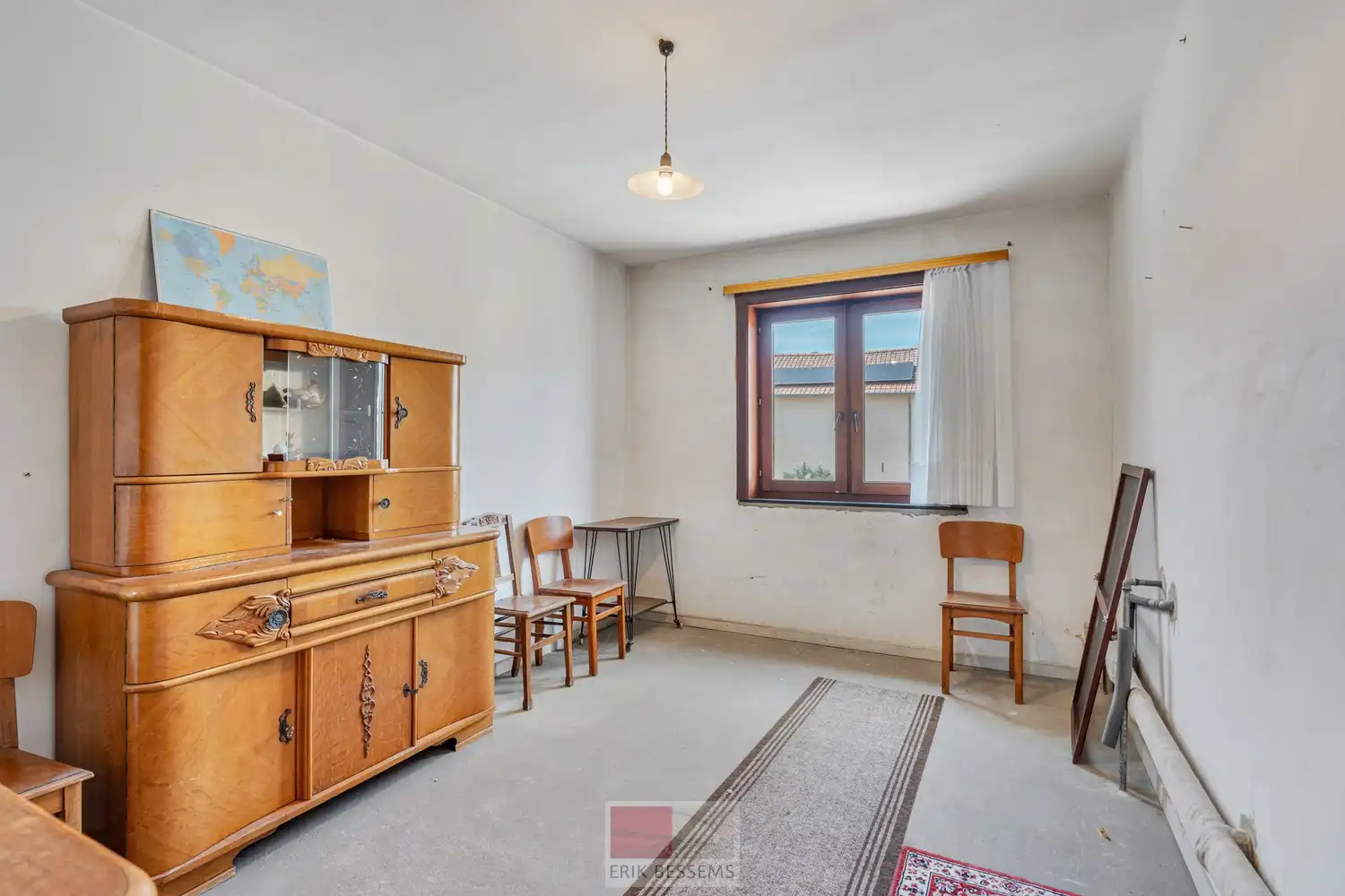 Leuke te renoveren woning met een bewoonbare oppervlakte van ca. 172 m², gelegen op een perceel van 485 m². foto 24