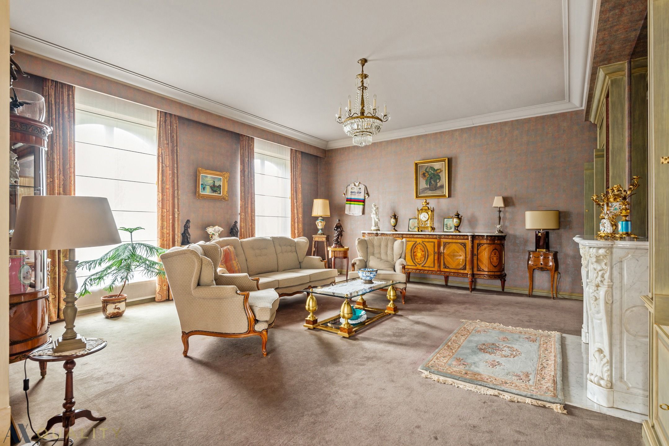 Tijdloze ruime villa met 5 slpk., dub. gar., tuin, tennisveld, polyvalente ruimte en vijver. foto 18