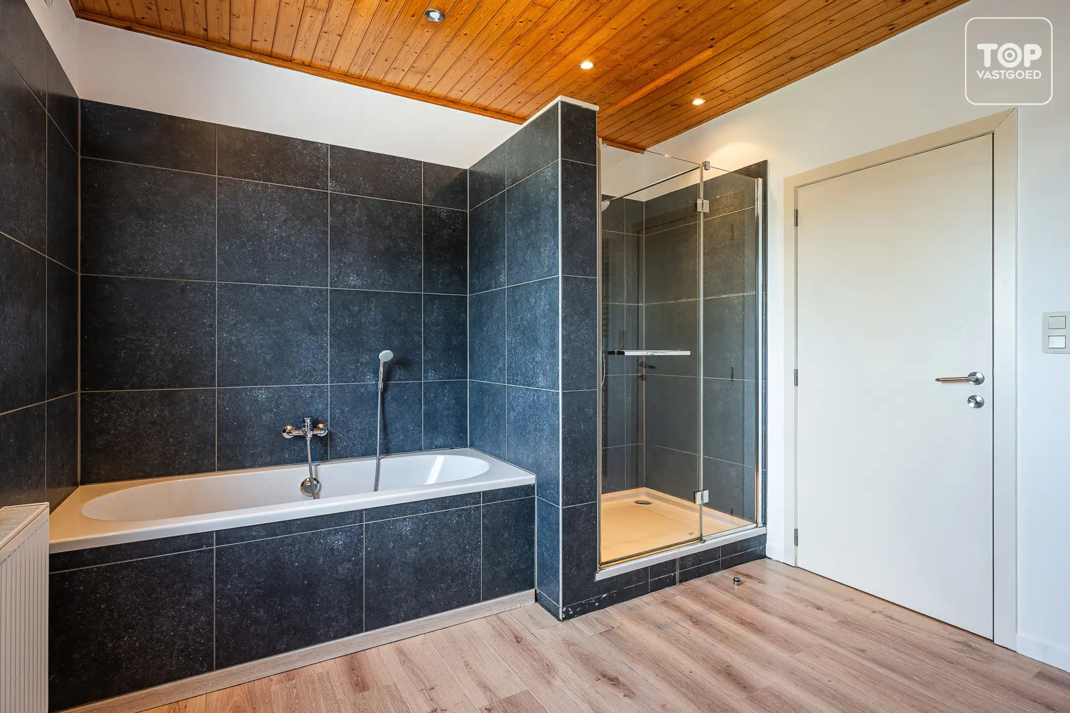 Instapklare woning met 3 slaapkamers en open zicht op de velden foto 10