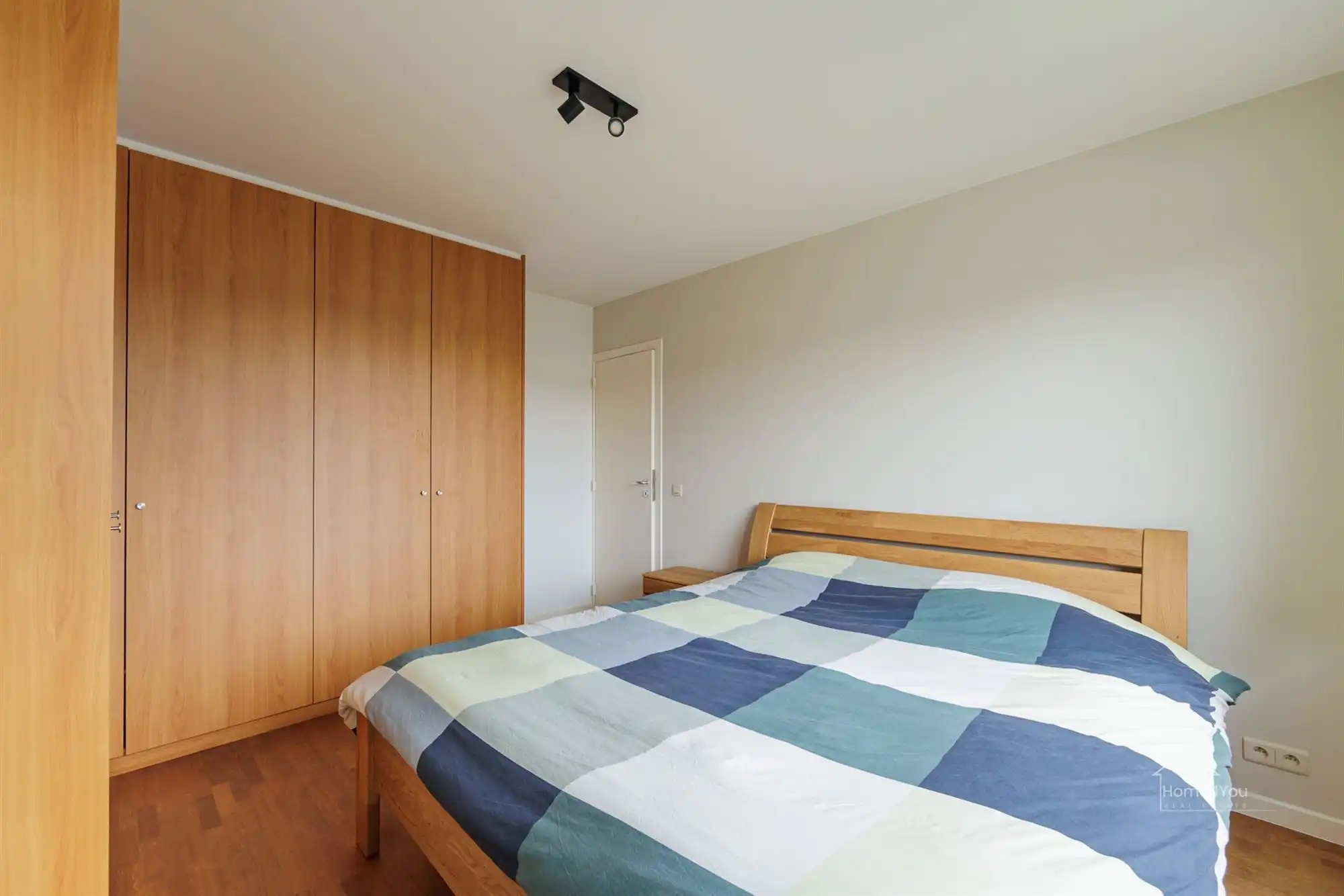 Ruim instapklaar appartement met garagebox foto 12