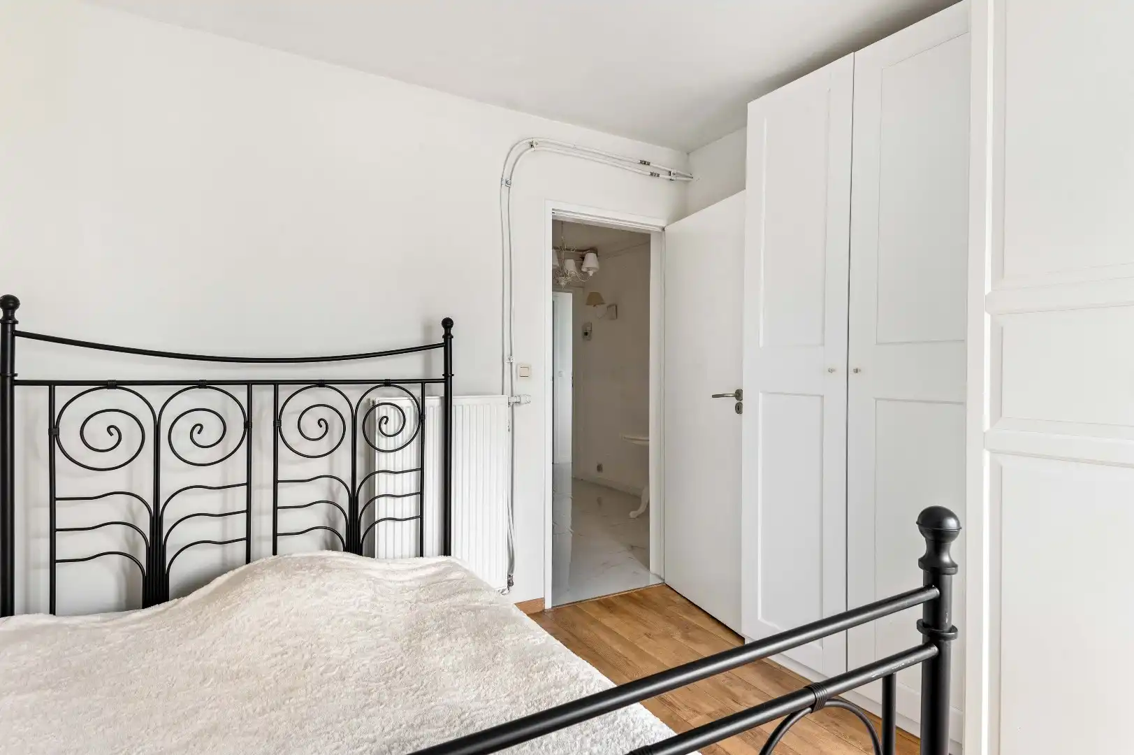 Volledig gerenoveerd appartement met flexibele indeling in Deurne! foto 9